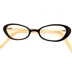 Woman's  Prescription  Glasses
